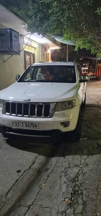 جيب 2013 للبيع. السياره فول واحد على واحد بنورما جكات تدفه تبريد بل كر...