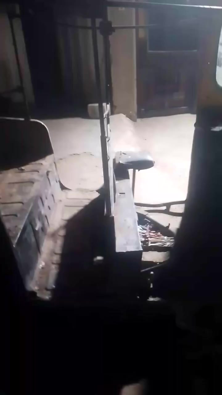 تكتك البيع موديل 16متروكع اوراق كامله بل مليونين


**إذا كنت صاحب هذا الإعلان وتريد حذفه لأي سبب، رجاءا أرسل رسالة إلى الدعم الفني**