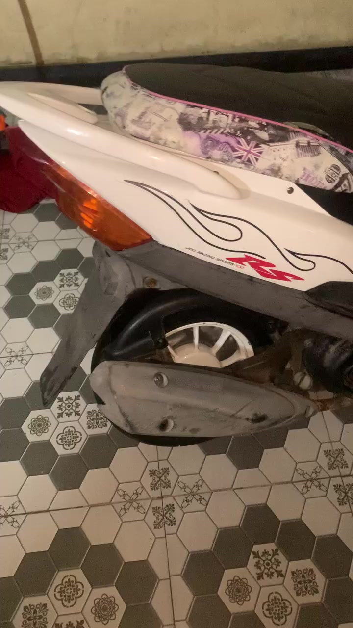 سلام عليكم ماكس عدله  دراجه بلاديه ما مفتوحه نزلتلها مكينه رمبه شراي تعال خاص مكان محموديه ناحيه الرشيد رقم***********
