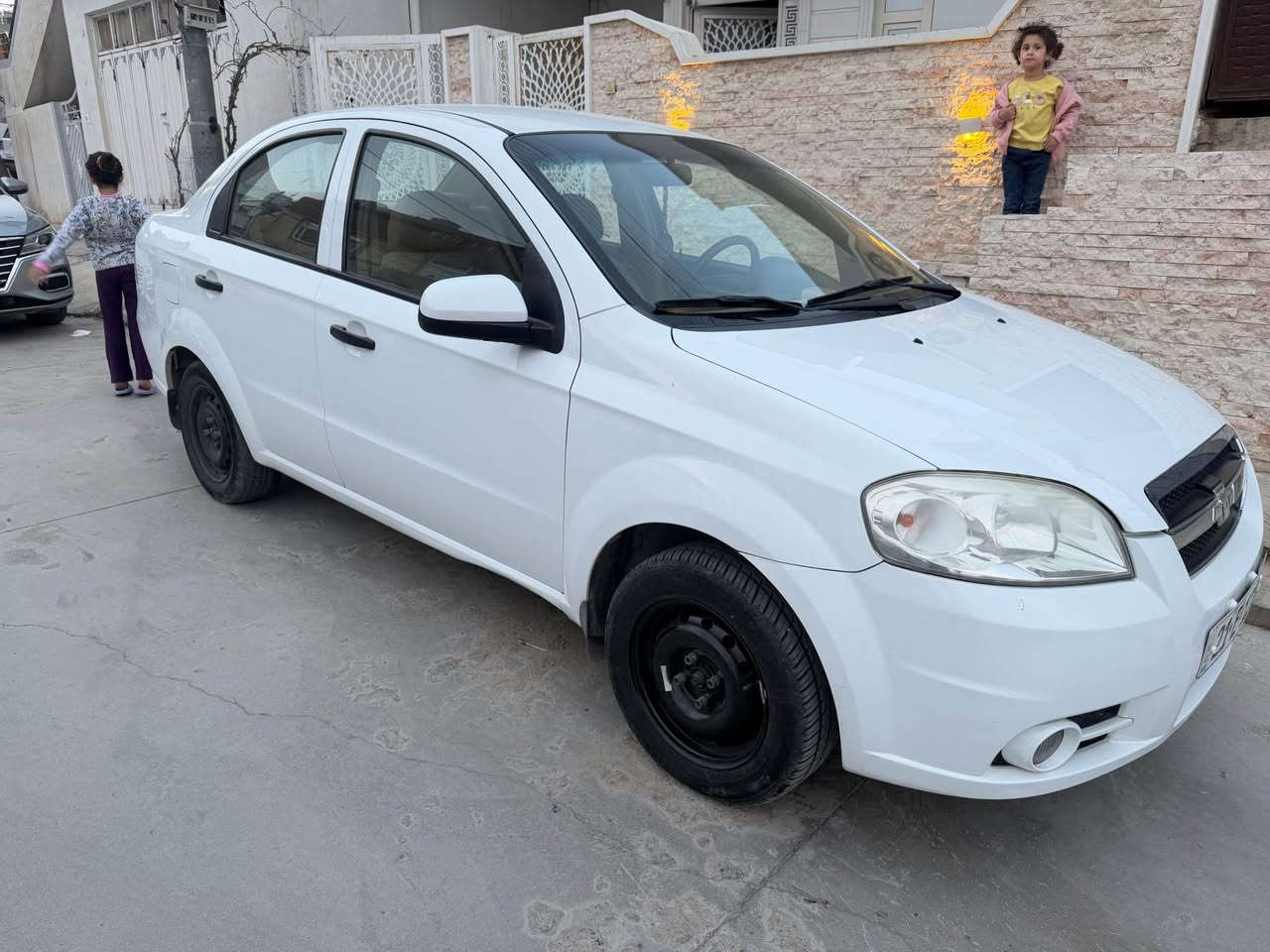 ئەڤیۆ مۆدێل ٢٠١١
ڕەقەم سلێمانی 
پاچەو پەلەیەک چاملخ بۆیاغە
کاڵبونەوەو گەڕبونی نیە 
مواسەفات 
گێڕ ئۆتۆماتیک .. مەکینە فەل  
ناو زەرد .. تەبرید بەشەرت 
٤ جام کابا و ئاوێنە کارەبا 
٦٩ گەلا نهایەتی بۆیە زیاتر نانوسم کەمیرین سعرم وتووە
بەناوی خۆمەوەیە 
سەنەوی و ڕەقەم و ژینگەی تا مانگی ١٢ / ٢٠٣١ تازەیە
***********  *********** السليمانية, العراق
