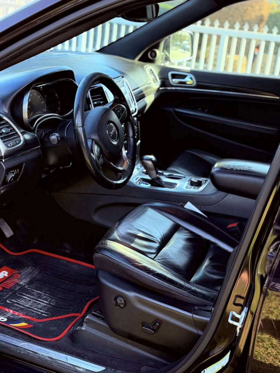 جيب 2019 وارد امريكي
سلام عليكم

جيب موديل 2019 رقم  سليمانيه الدولي الجديد بأسمي وهزه جديده 

السعرر 195 وبيها مجال 

رقمي ***********☎️ 

سياره فول مواصفات  عدا الفتحة 

وارد امريكي حادثة جاملغ وبنيد فقط  

حجم المكينه 6  سلندر( 3600)

سياره جديده بمعنى الكلمة وجاهزه وخير من الله

مواصفات سياره فول واحد على واحد (1+1)  ماعده الفتحة

ماشيه 61 الف حقيقي 

مكان السياره بغداد حي الجامعه
