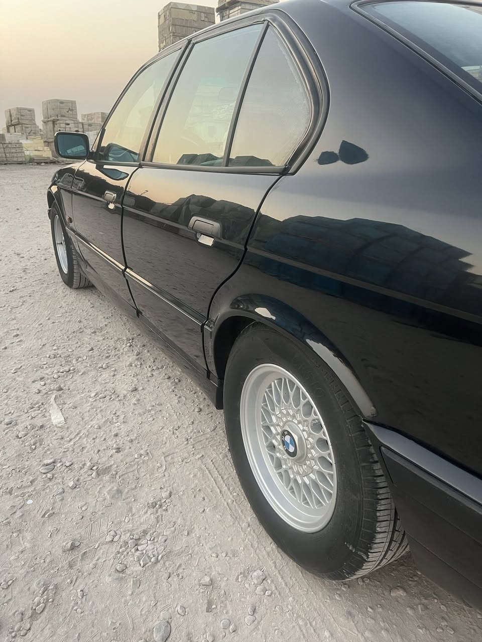 السلام عليكم بي ام لبيع موديل 92 سياره أي نقص ما بيه مكينه لا تبخير ولا تنقيص وكير خير من الله تبريد ثلج العنوان بابل الرقم ***********
