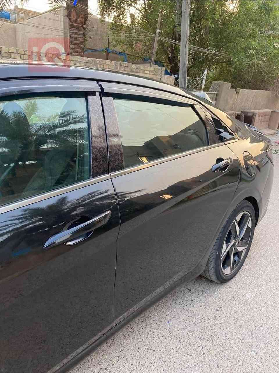 النترا لمتد هايبرد اعلى فئه بالانترا بالمواصفات 
نضيفه السياره بيهه صبغ باب خلف السائق والجاملغ السياره نضيفه جدا فول مواصفات 
مكانهه بغداد صور الحادث مرفقه 
*********** بغداد, العراق
