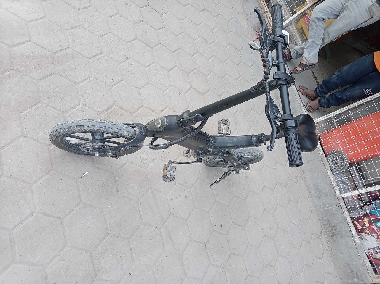 سلام عليكم دراجه شحن لبيع الله شاهد دراجه جديده شحن الدراجه يمشك من مجسرات ثورت العشرين يوصلك الكوفه ويجعك وبعد يبقه بي شحن درجه جديده جديده السعر ٣٢٥ وبيهه مجال الطيبين او مراوس باسكل وفرق ٢٠٠ 💯💯


**إذا كنت صاحب هذا الإعلان وتريد حذفه لأي سبب، رجاءا أرسل رسالة إلى الدعم الفني**