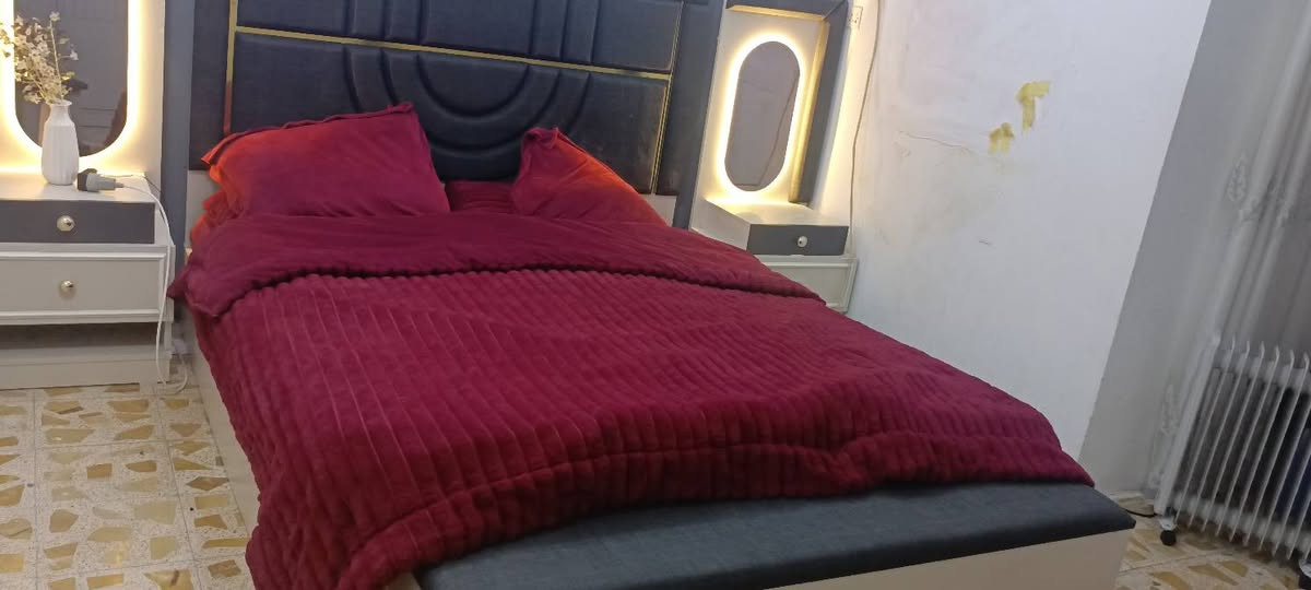 السلام عليكم غرفه نوم للبيع كامله عوزها بس سيبايه السعر مليون وبيها مجال حق الجيه 
الستفسار *********** عمارة, ميسان
