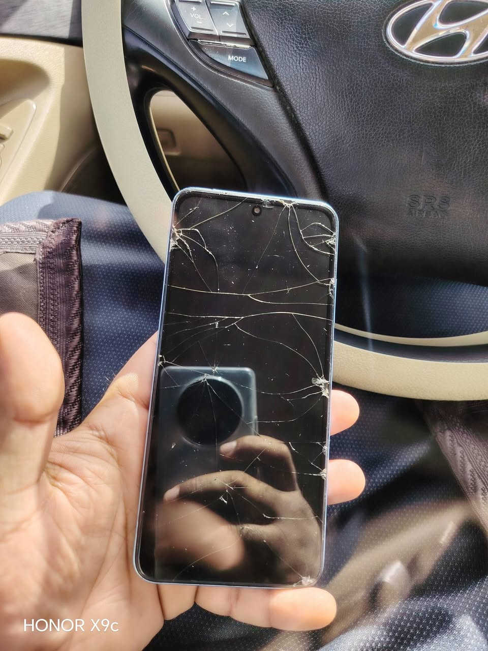 ريدمي نوت 12 اس
ذاكره 256
شحن تايب سي
ماكو كل اصراف شحن
ال شاشه بيها فطور بس شغاله 100بل100
والكامره الخلفيه مكسوره
قفل 50 الف مكان نجف
***********
