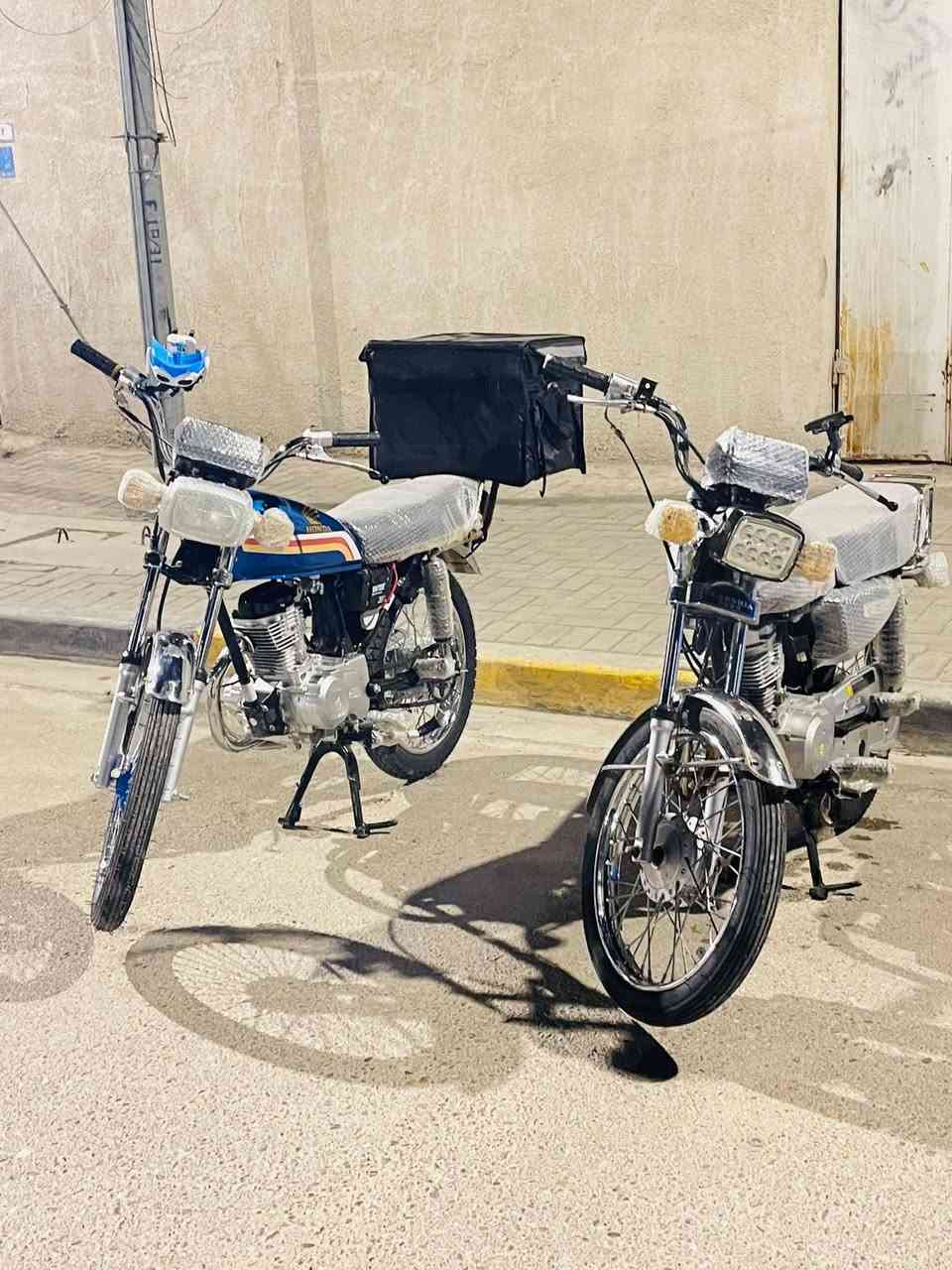 سلام عليكم دراجه رقم بسمي تعمير 26 صارلهه 10ايام من عمرتهه سنويه 21  بس تعمير 26 بيهه شي بصيط بل اوصوليات  طبلي خاص وسولفلك شنو بيهه 
دراجه رايدهه 1600 ماكني حيانيه شارع سيد بس واتسب موجود  
+964 776 741 3894
سعر مليون 1600 وبيهه مجال خوان مستعجل على بيعتهه
ملاحضه دراجه الزركه ام الصندوك


**إذا كنت صاحب هذا الإعلان وتريد حذفه لأي سبب، رجاءا أرسل رسالة إلى الدعم الفني**