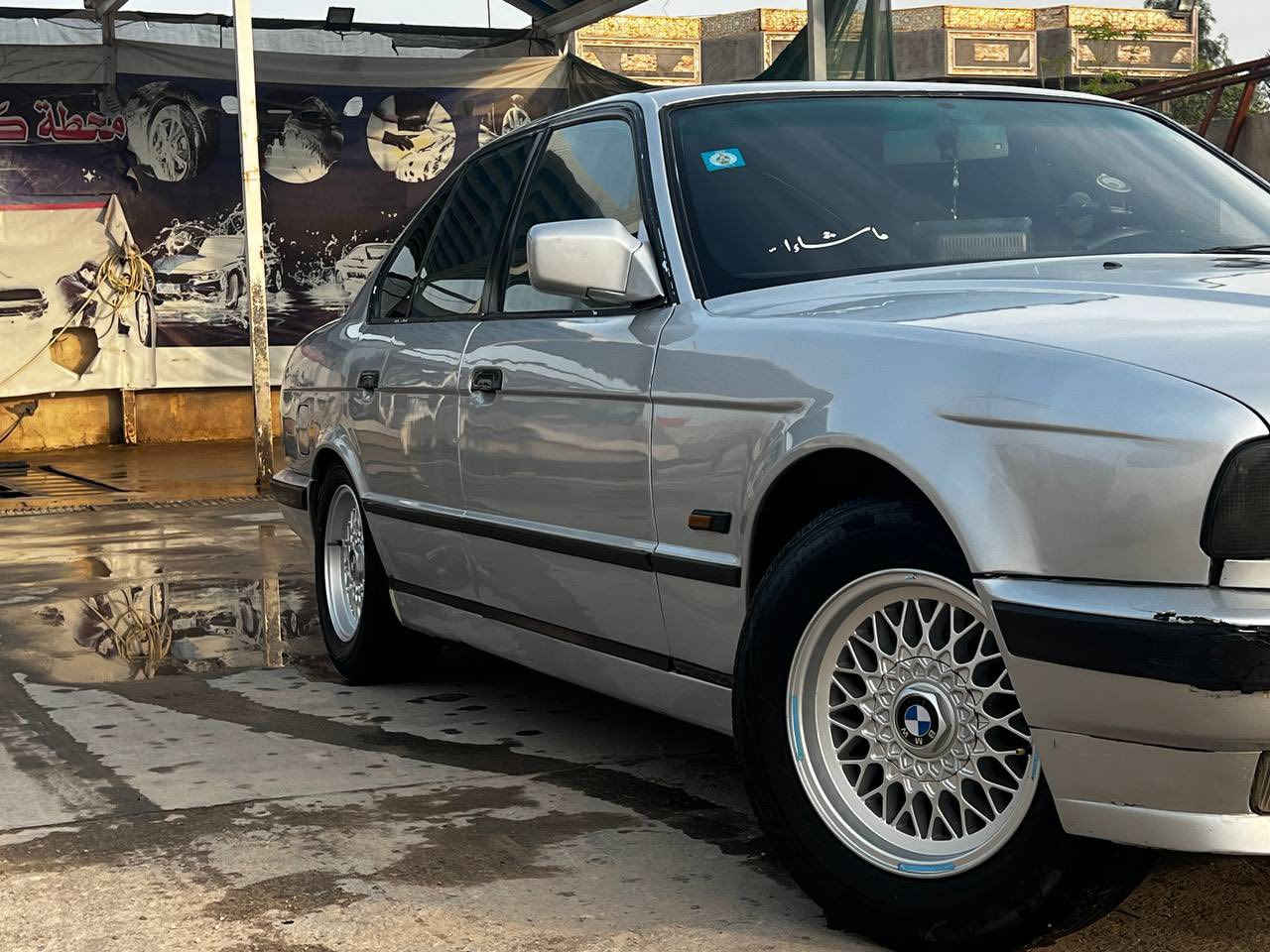 السلام عليكم
BMW 535 

موديل ١٩٨٩ / كير عادي 

السنويه لل ٢٠٢٨ شرط التحويل راعيها موجود بالبصره 

السياره حلوه وما ناقصها شي العزم خير من الله 

سعرها ٦٣ وبيها مجال

اي استفسار اتصل على الرقم *********** مامتواجد فيس فقط اتصال
