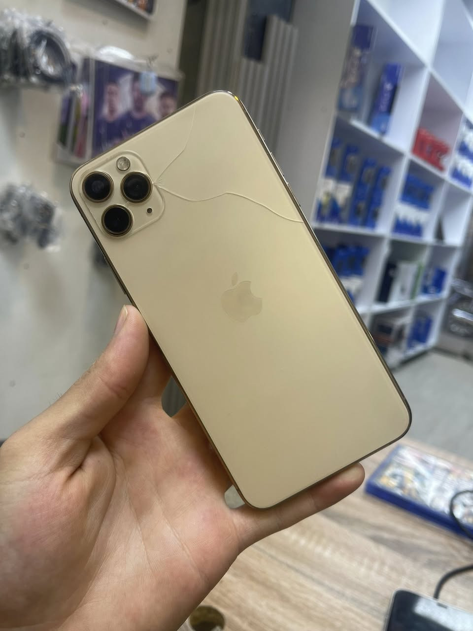 11برو ماكس جهاز كله شغال
ذاكره256
بطاريه 100 مستبدله 
شاشه مبدله وبيه سواد مثل مموضح 
كامرات اتصال كله فول 
فيس إيدي متوقف 

بيع او مراوس سعر الجهاز 150الف فقط 
الأنبار رمادي شارع السينما ***********
