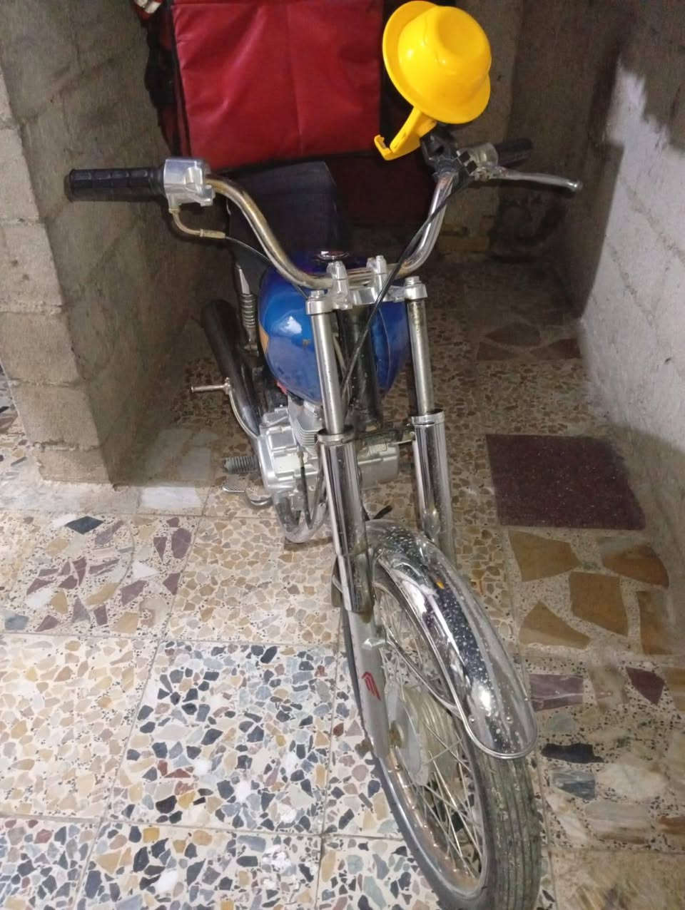 سلام عليكم دراجه تعمير  محرك رابيدو الحرف لR الكبير دراجه صارله ل٦ شهر من معمره مكفوله السعر 650 اني مكلف بلنشر هذا راعيها *********** وتساب او اتصال موجود
