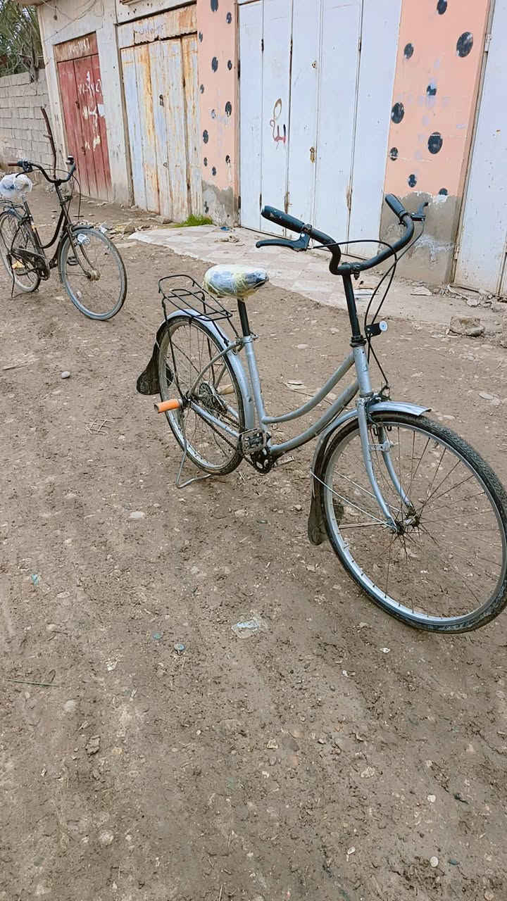 للبيع بايسكل حجم 26 ويل استيل وتايرات جدد كامل ما ناقصه شي بل حقيقه احله لان بي طين ممغسول السعر 65 وبي مجال المكان الخالص قرب تقاطع القدس منطقه الاسود موجود خاص وهاذا الرقم بي واتساب بس ***********
