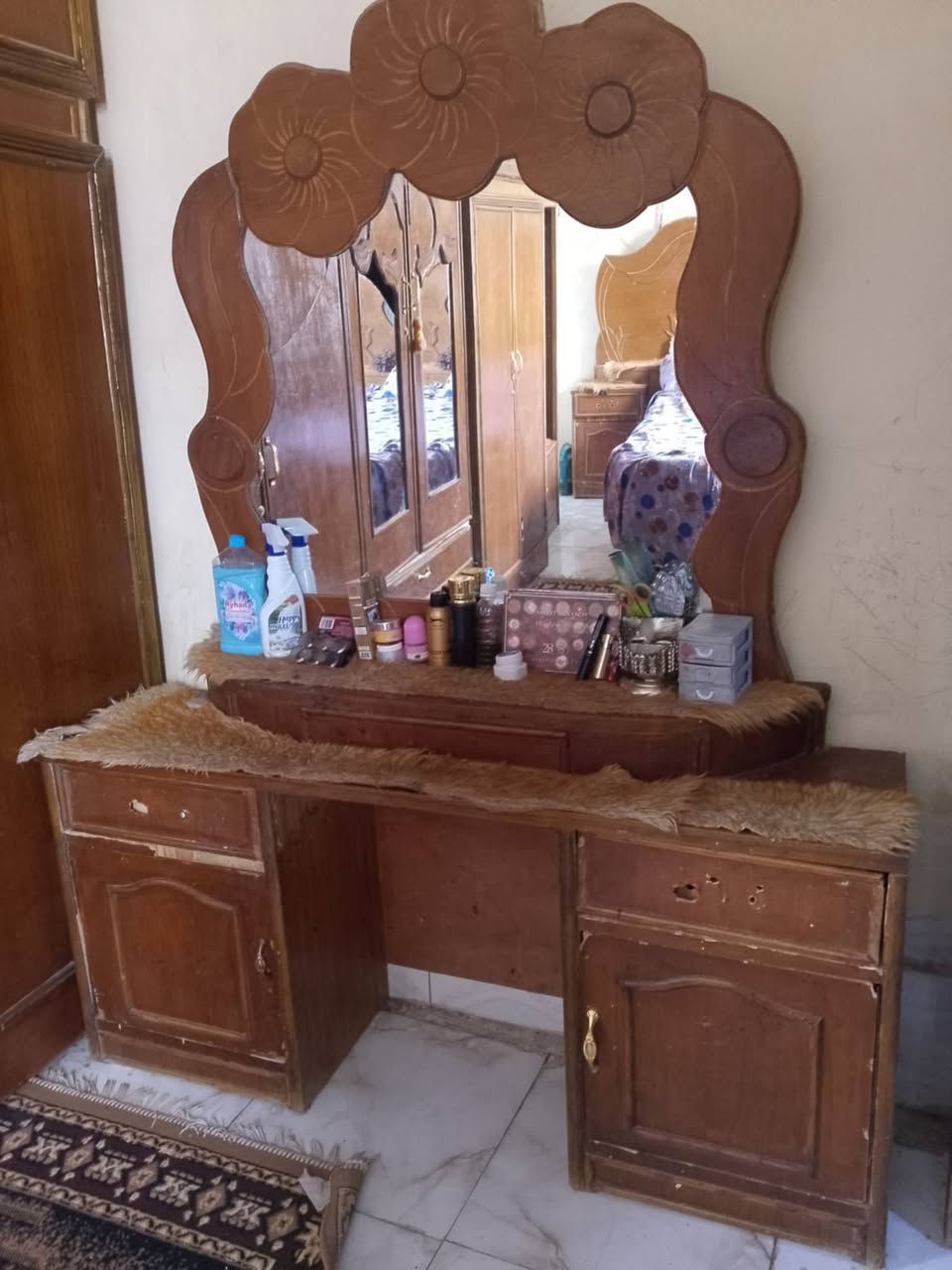 غرفه نوم 300 وبيها مجال حك الكروه
الناصريه شارع 30


**إذا كنت صاحب هذا الإعلان وتريد حذفه لأي سبب، رجاءا أرسل رسالة إلى الدعم الفني**