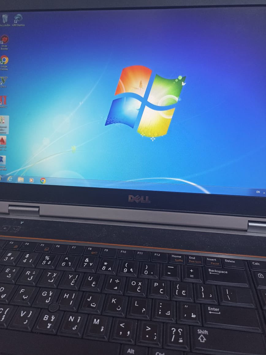 سلام عليكم
حاسبة للبيع لجيل ثاني تحتوي على كرتين شاشه داخلي وخارجي مال العاب وبيها لعبة gta5 منصبه وكامله ونضام الاوتوكاد  شاحنه وماوس كامله لسعر ٩٠
واتساب ***********
