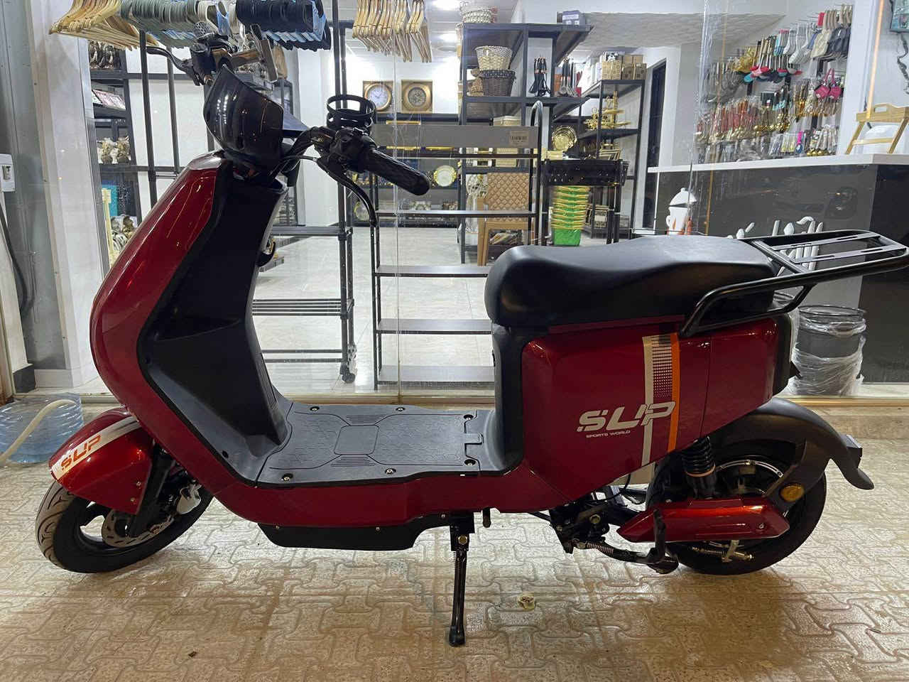 ‏عند دراجة كهربائية مستخدمة خمسة أشهر سعر الشراء 750 بها خلل في البطاريات تعبانة سعر البيع حاليا 400 قفل قفل لا تراسل على مش الرأي ￼ البصرة, العراق


**إذا كنت صاحب هذا الإعلان وتريد حذفه لأي سبب، رجاءا أرسل رسالة إلى الدعم الفني**