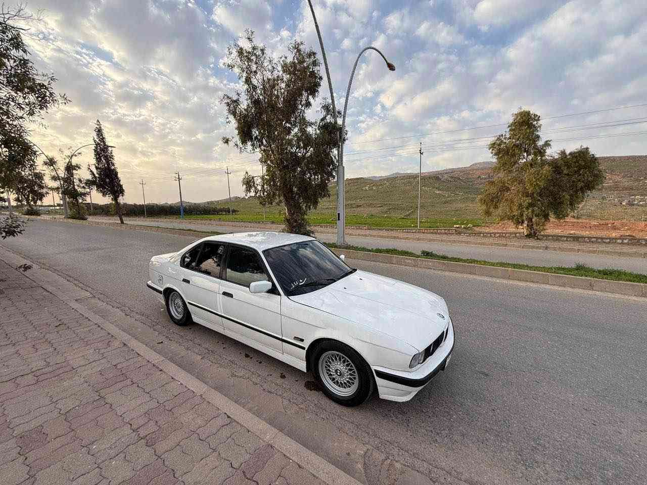 بئيم موديل ١٩٩١ مه كينه ٥٢٠ كير حادي گيرو مه كينه موسو براوه به شه رت ليدراوي نيه ئارميكي له گه له به حلوج ايفروشم كويسينجاك, أربيل


**إذا كنت صاحب هذا الإعلان وتريد حذفه لأي سبب، رجاءا أرسل رسالة إلى الدعم الفني**