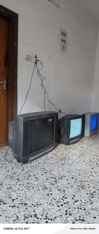 تلفزيونات LG • شغالين • ٣ أجهزة