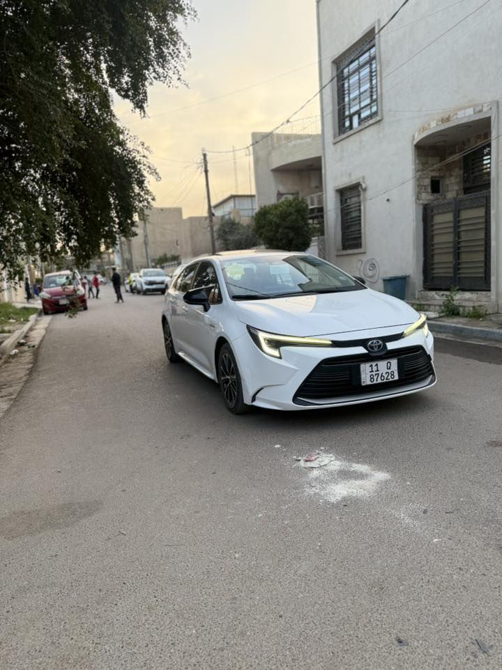 السلام عليكم
كورلة هايبرد ( 2024 )

ماشية( 15 ) ألف 

سيارة بعدها بوضع الوكالة 

سبيرها منازل وشرط حتة عدتها ممفتوحة 

فول مواصفات 

كشن جلد احمر 
كشن كهربائ
سياقة ذاتية 
تحديد مسار 
فول تحكمات ستيرن 
بصمتين 
دخول ذكي 
لد امامي نهاري 
انضمت قيادة 
توقف ذاتي 
رادارات 
شاشة تدعم كار بلي 
وبعد بيها هواي مواصفات 

 السيارة (كفالة عامة )وين ميعجبك افحص 

بسمي سنويا وترقيم ع أيدي 

مكاني بغداد (حي الاعلام )
رقم الهاتف ( *********** )
السعر ( 145 )
