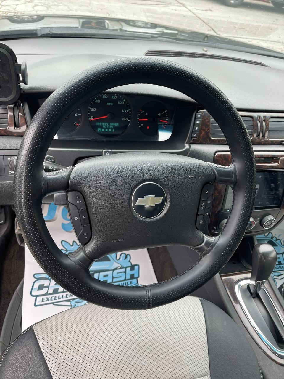 للبيع شوفرليت امباله ٢٠١٣ وارد كندي بدون حادث
محرك 3600 جديد ما مفتوح
السياره رقم بغداد باسمي
بدون حادث او تبديل فقط صبغ نصف الجاملغ الخلفي اليسار بدون دواخل اثر حادث دراجه بسيط 
السياره بلاديه وبدون نقص وكلشي بيه شغال
مكان السياره بغداد حي اور 
السعر ١١٠ $ وبيه مجال بسيط 
للاستفسار اكثر الاتصال على الرقم  ***********
