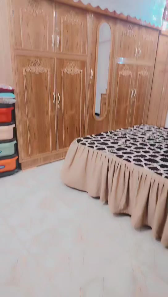 السلام عليكم غرفه صاج إم 5 باب جديد استعمال شهر السعر بلخاص ***********
