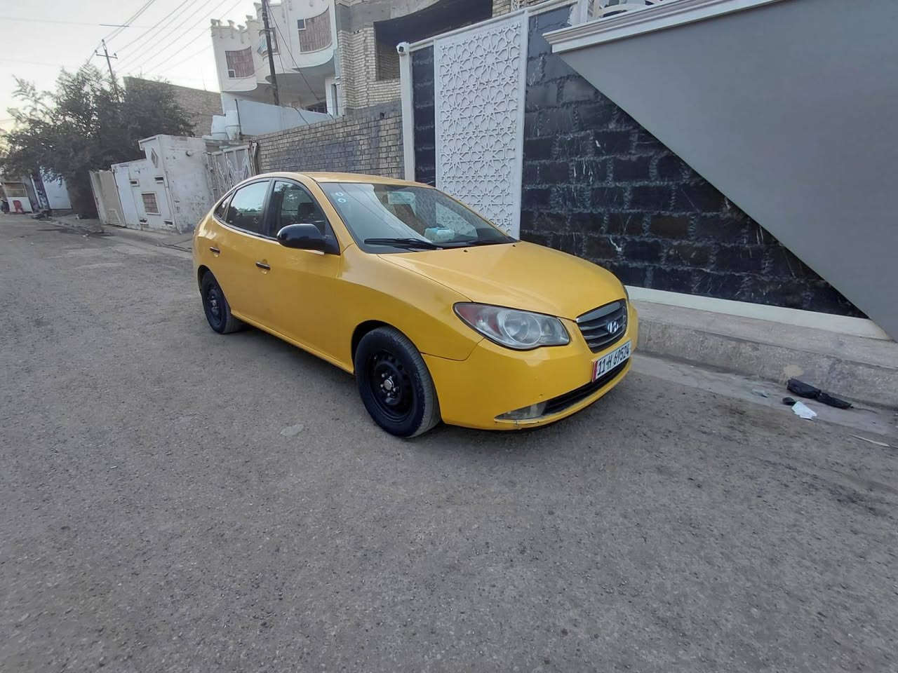 سلام عليكم الانتره 2010وارد امريكي حادث  بنيد دواخل 
رقم بغداددولي مشروع وطني سنويه مجددا  مصفره  غرامات صدر جديد 
حجم محرك 2000مكفول من تنقيص و تبخير
تبريد شغال ثلج + تخم تاير جديد 

محرك 2000دوش  
العنوان بغداد السعر ( 85بيه مجال البسيط الشراي 
رقم هاتف ***********
