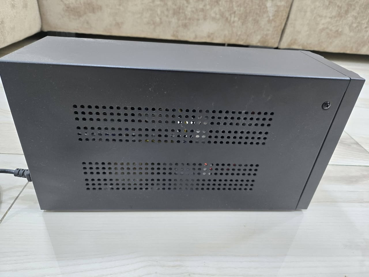 للبيع UPS 
اوفلاين 
2KV 
نظيف كلش 
اداء البطارية ممتاز 
استخدام بسيط بدون تحميل 

السعر ٦٠ الف 
تواصل اتصال او واتساب 
***********
