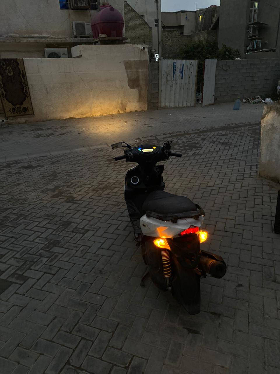 دراجه جيتي ار دراجه حلوه ونضيفه
مبدل ولفات فقط وسعر حلو ومناسب 
مكان الدراجه بغداد للكريعات 
***********
