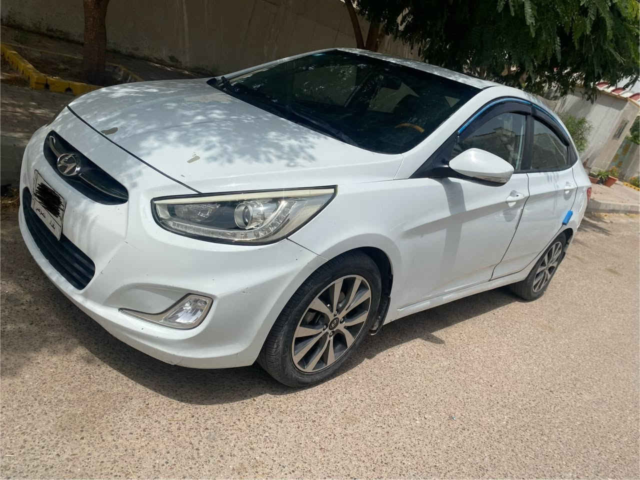 للبيع اكسنت 2016 خليجي
ماشيه 184 كيلو
السياره مناقصها شي
كير محرك تبريد
نقصها فقط صدر امامي
سياره باسمي تحويل ثاني يوم رقم بغداد
سعرها 98 وبي مجال قليل
مكاني بغداد
الرقم *********** بي واتساب
