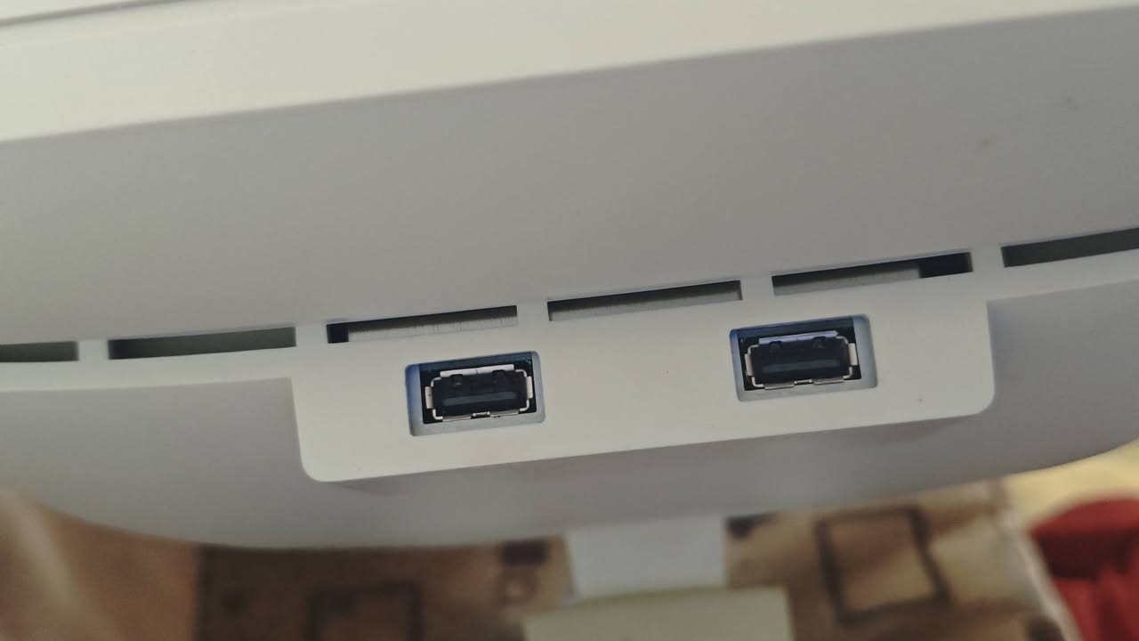 شاشة للبيع حجم 24 دقة 1080 75 هرتز
بيها 3 منافذ مثل مموضح بلصورة 
ووياها هدية تحويلة من display port الى hdmi

مكاني بابل وموجود توصيل

ب55 هية والتوصيل


**إذا كنت صاحب هذا الإعلان وتريد حذفه لأي سبب، رجاءا أرسل رسالة إلى الدعم الفني**