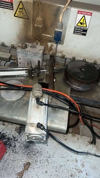 يتوفر خدمة صيانة مكائن النجارة  صيني – تركي – إيراني CNC – ليزر – PVC ...