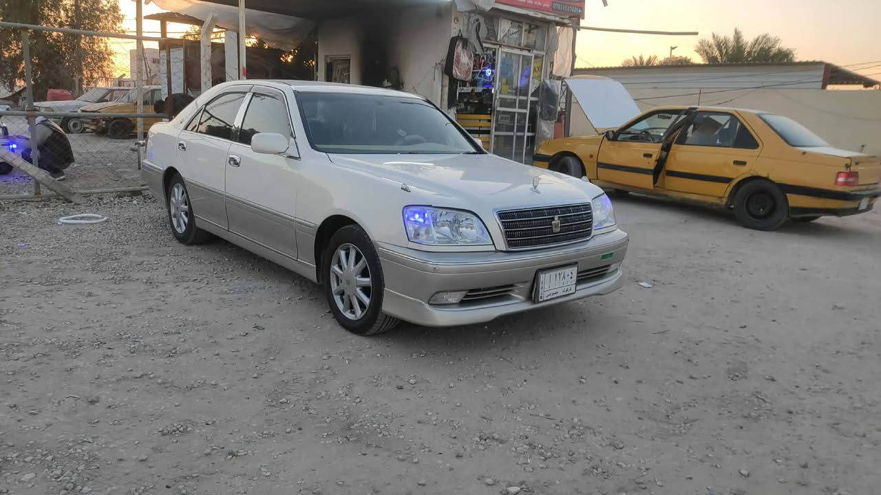 سلام عليكم
للبيع او مراوس السعر 115وبيه مجال  قرار 48 مدفوع الكمرك باقي بس الرقم 
موصفات 3دكم 
كرستال اصل 
شاصي 75 
ديفور الكبير 
4 كشنات كهرباء 
برده 
تحكم خلفي بصوت +دمام 
مثبت سرعه 
كير مكينه مكفولات 
حداديه جديده 
ماناقصه برغي السياره 
مكاني بالنجف 
باقي التفاصيل ***********
