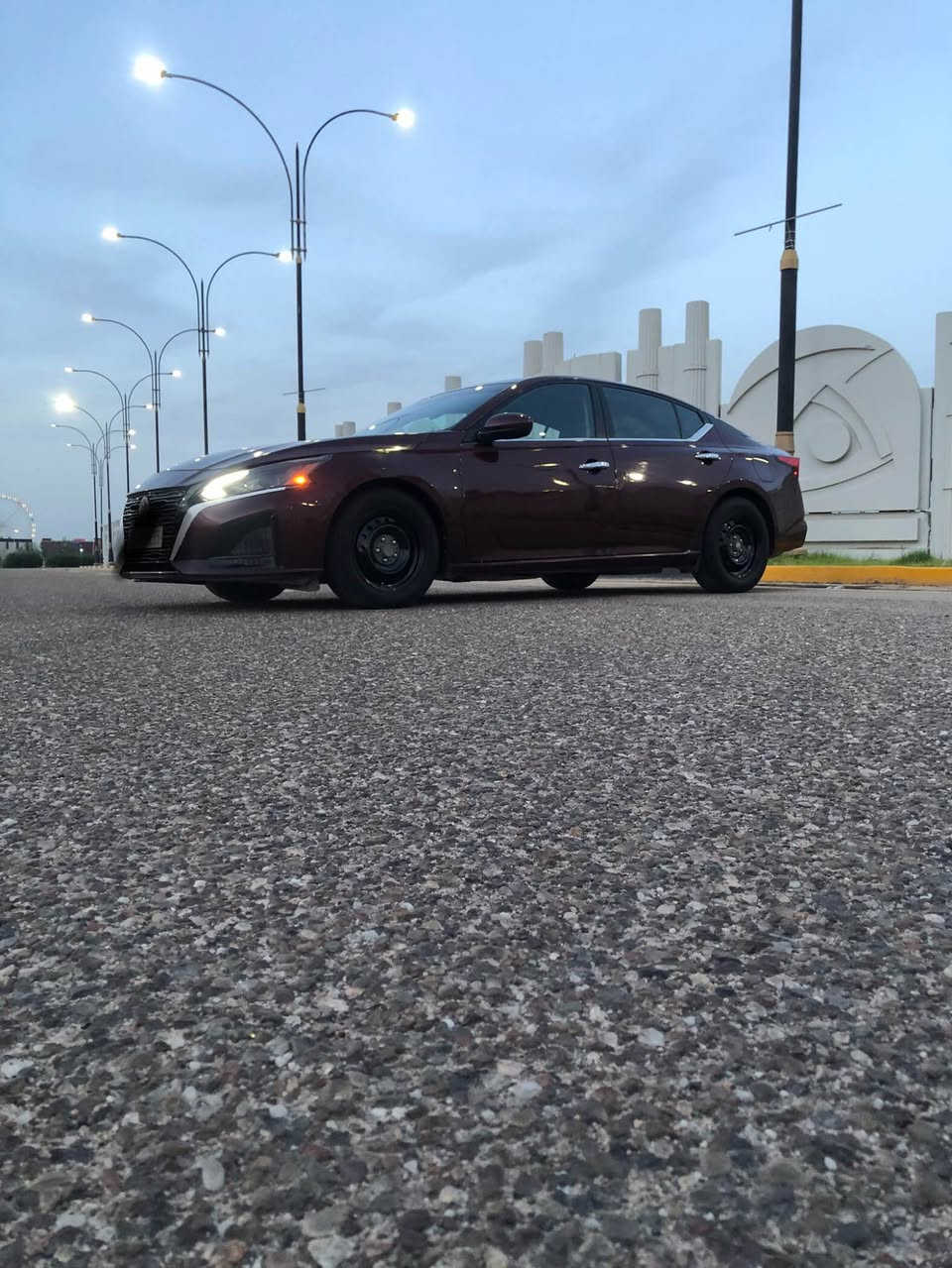 سلام عليكم 
_________
نيسان ALTIMA 🇯🇵
موديل 23
فئه SV مواصفاته
محرك 4سلندر 2500
بصمه تشغيل عن بعد شاشه كامره حساس خلفي 
تحديد مسار توقف تلقائي عند لرجوع رادار جانبي 
هزاز استيرن 9سماعات كشن كهربائي لايت لد+زنون بلادي ممشى السياره 55 جاهزه وجديده بمعنى لكلمه
حره رقم بصره لدولي تحويل السعر /135$
 /*********** البصرة, العراق
