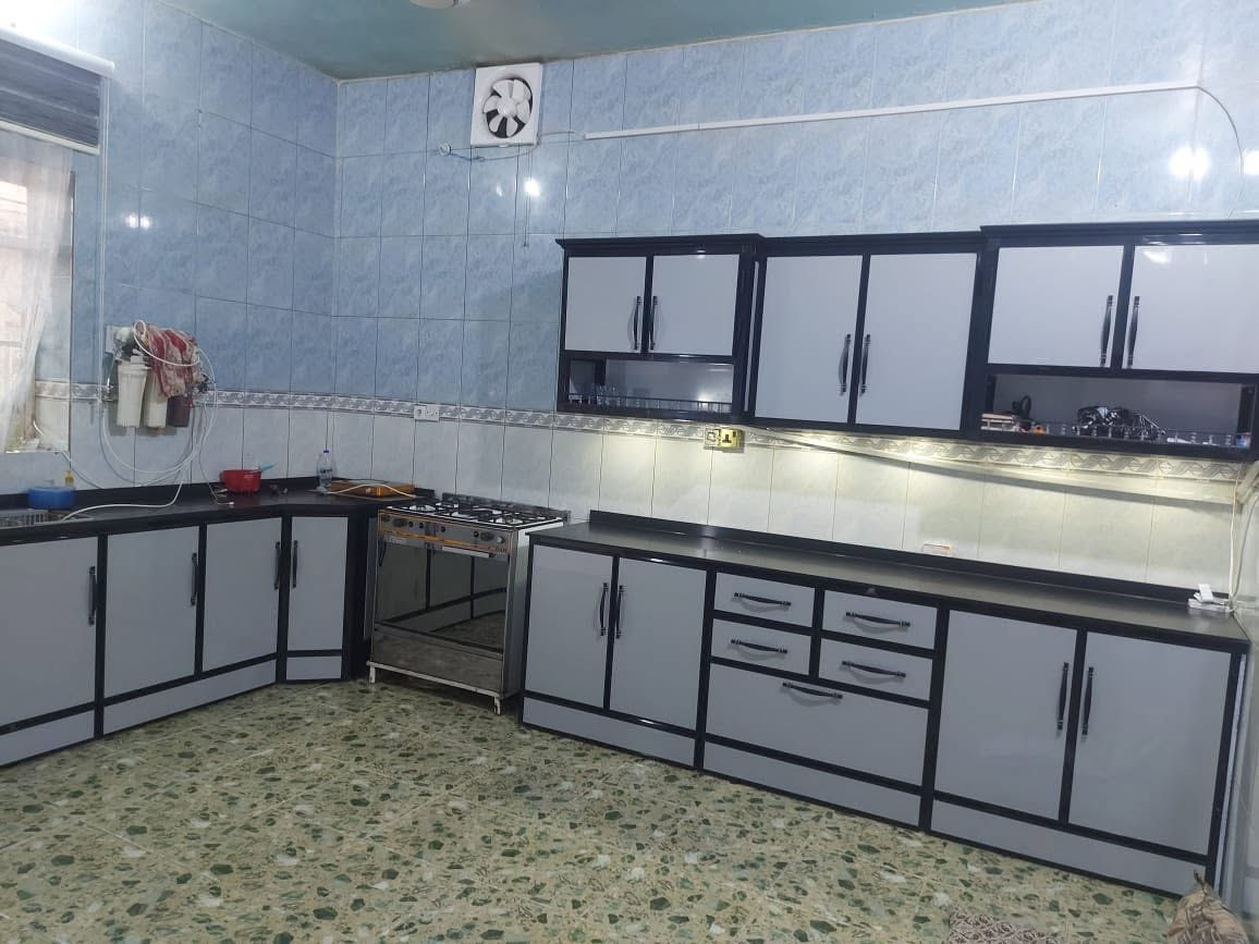 بيت 🏠للبيع في حقلانيه  📍قرب مدرسه الطليعة
البيت يحتوي على 
ديوان 7.5x4
صاله 8x4
هول 5x5.5
المطبخ5x5
غرفتين وحده 4x5 والثانيه4x4
مجمع صحيات داخلي

للاستفسار***********
