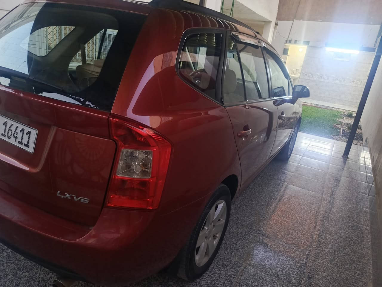 السلام عليكم كيا ريندو 2008 مكينه 2700 جاهزه من كلشي تبريد قطعتين  ليبل واحد بدون نقص حادثهه جاملغ امامي فقط رقم دولي بأسمي السعر 87 الاتصال***********بعقوبه
