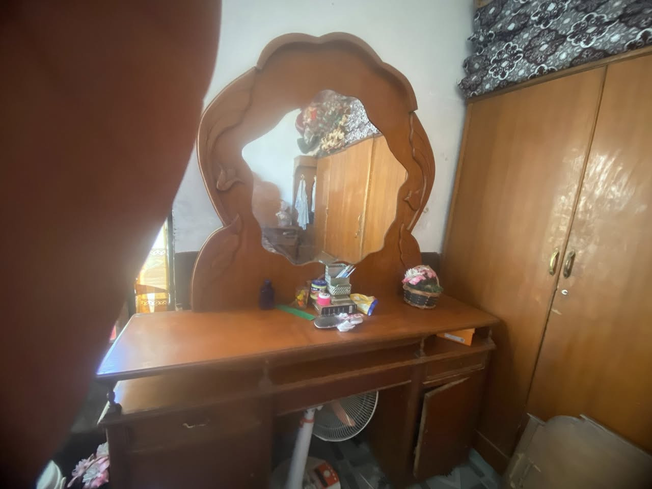 السلام عليكم ورحمة الله وبركاته
مثل ما تشوفون اخشاب لل بيع سعره حلو الربع بيبان مثل ما موجرد با بيه اي شي نضيف كلش  وسعره حلو ولي عنده اخشاب يراوسه بيه يخابرني  اللاستفسار عله هاذه الرقم ***********
