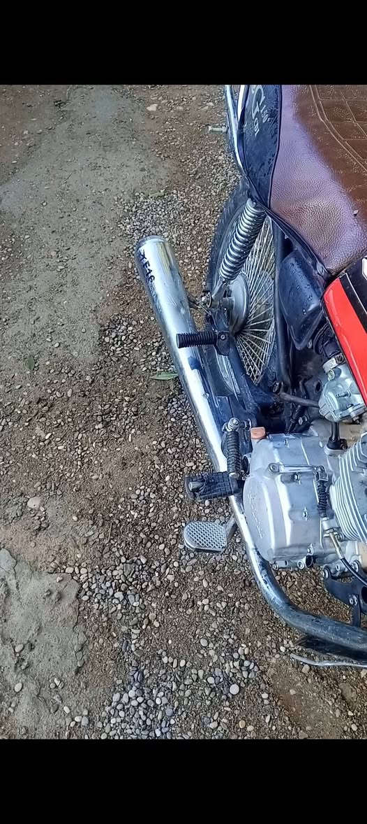 اسلام عليكم دراجة للبيع موديل 2017
دراجه بلصور شكل وبلواقع شكل بلواقع انضف من صور
بي اوراق دراجه نشاط خير من الله سعر200وبي مجال مكان ديالئ جلولاء.  وتساب وماسنجر موجود ***********
