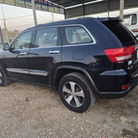 جيب للبيع موديل 2011 أمريكي ضرر 3 قطع فقط شرط بلا دواخل كير محرك تبريد...