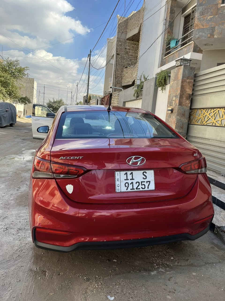 لام عليكم اكسنت موديل 2020 خليجي سياره ماشيه 114 الف رقم بغداد جديد تحويل ثاني يوم بدون صبغ فول مواصفات كير مكينه كفاله بيها رصعه بالجاملغ الخلفي جهة سايق وبارد باب الصدر والخلفله ع كد شبر مري شفط شاشه كامره مكاني بغداد الدوره السعر ١٢٨ وبيها مجال ***********
