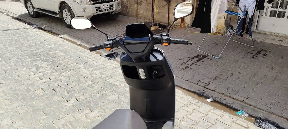 دراجه تالج بيه شويه شخوط بس
٦ بطاريات مسطره  معروفه مواصفاته
السعر 750 وبيه مجال بسيط مكان العرصات
***********
