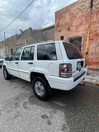 شيروكي • ١٩٩٣ • مكينة ٣٠٠٠ VVT