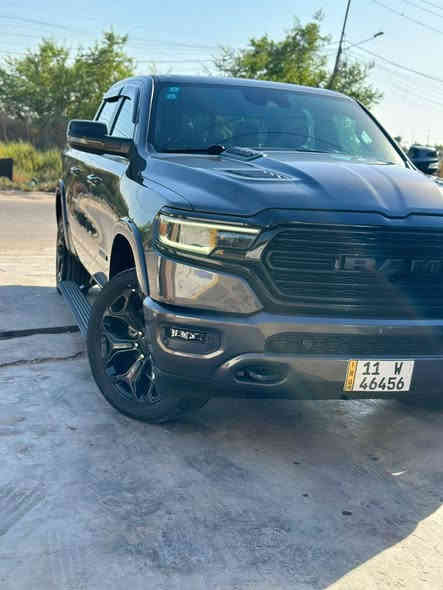 دوج رام لمتد 2023 ( لون مميز )

العداد ( 36.000 km )
رقم بغداد 

‏‎المحرك : V8 5.7L . تو ويل 
‏‎المواصفات لمتد  : 1/1 البانوراما  
جكات كشنات امامية خلفية تدفئة تبريد فول الفول معروفة مواصفات لمتد 

السيارة : مغلفة ppf بلكامل 
الضرر : ضربه بلدعاميه الخلفيه و الامامية
 بدون ايرباك 

بيع فقط

للاستفسار الاتصال على 

***********واتساب او اتصال فقط 

سعرها : 430 ورقة  
اربع شدات وثلاثون  ورقه
مكان السيارة :بغداد الغزاليه 

السيارة جدا مميزة وجميلة وبالعافية عل ياخذها ♥️
