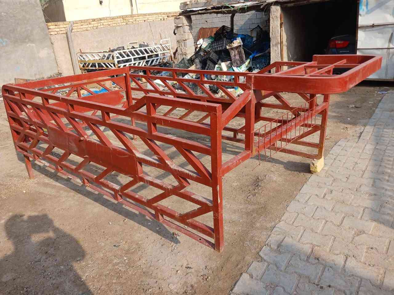 عمي سلام عليكم محجر مال ام عيون لبيع قطره زنجار ما بيه والله الشراي يتصل عله هاذه الرقم ***********
