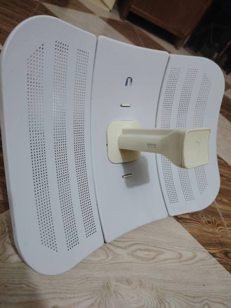 نانو لايت بيم  مع راوتر للبيع مسخدمات قليل  مكفولات كفاله عامه عل فحص السعر 60 وبيهن مجال قليل المكان قضاء القاسم او صدر الدغاره او ناحية الشوملي العويديين او خيكان اي مكان من هذني متواجد  الشراي يتصل او يتفضل واتساب  ***********.او . ***********
