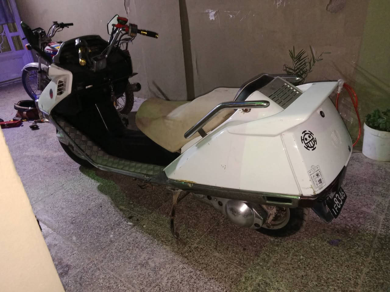 سلام عليكم دراجة فيوجن للبيع
مكينة ما مفتوحه ولا تبخير ولا تنقيص ولاصوت شرط 
جاهزة تراي وين ما يعجبك 
800 وبيه مجال 
العنوان نجف حي القادسيه 
***********
