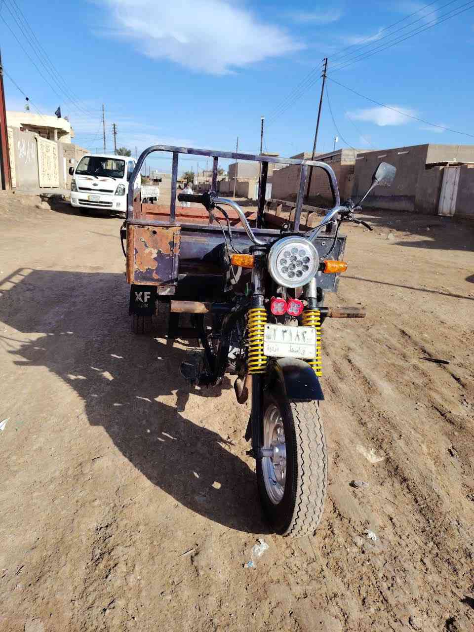 ستوته دايوان موديل 2011 رقم ابيض راعيها موجود تحويل ثاني يوم ،، كهربائات كله شغاله ،، مكينة نظيفه ،، تايرات نضيفه ،، (السعر مليون وربع ) بيهامجال مكان الكوت الدجيلي رقم الهاتف ***********
