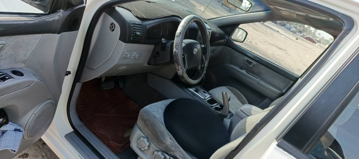 السَلٱمٌ عـَلـْيگمّ-ۈرحـْمّـٌة ٱللـّہ ﯙبُرگـّاتہ للليع سورنتو موديل 8 كفاله عامه بس بالباب الخلفي صبغ شويه السعر 85 وبيها مجال بسيط مكاني بغداد ***********
