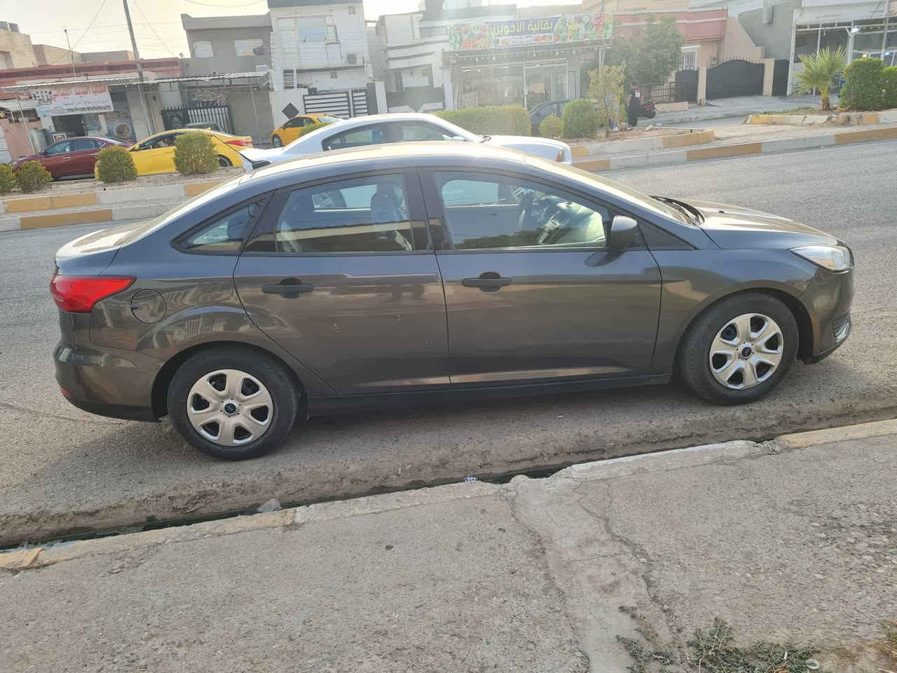 السلام عليكم
فورد فوكس موديل ٢٠١٧ لون نفطي سياره جاهزه و حلوه بي ضرر ٢ قطعه بدون دواخل  بدون ارباك رقم و هزه و سنويه جديده كير محرك شرط  محرك 20 بدون توربو مرغوب رقم اربيل  سعر ٨٥ مكان سياره كركوك استفسار تواصل مع رقم ***********
