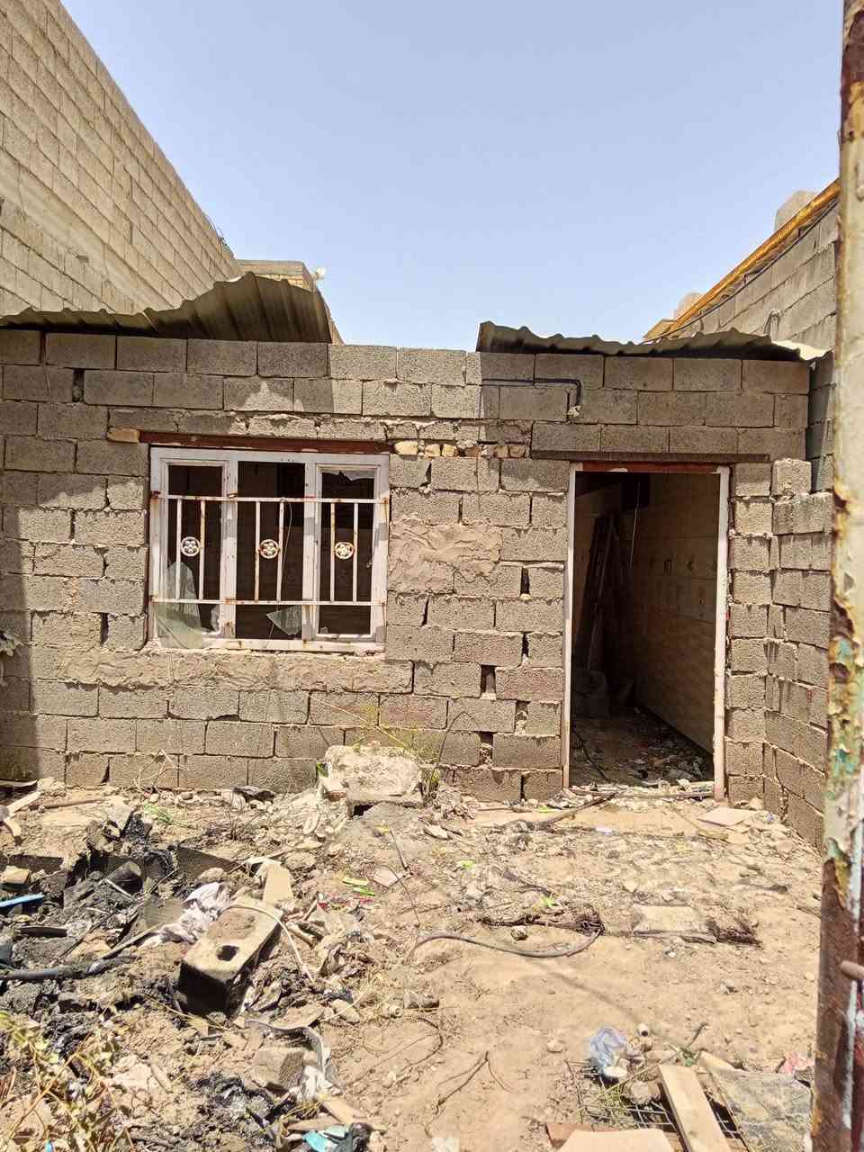 دار للبيع
مساحه %100 
العنوان الزعفرانيه خلف دور الشرطه الزراعي 
السعر 35 وبي مجال 
الاستفسار ***********
