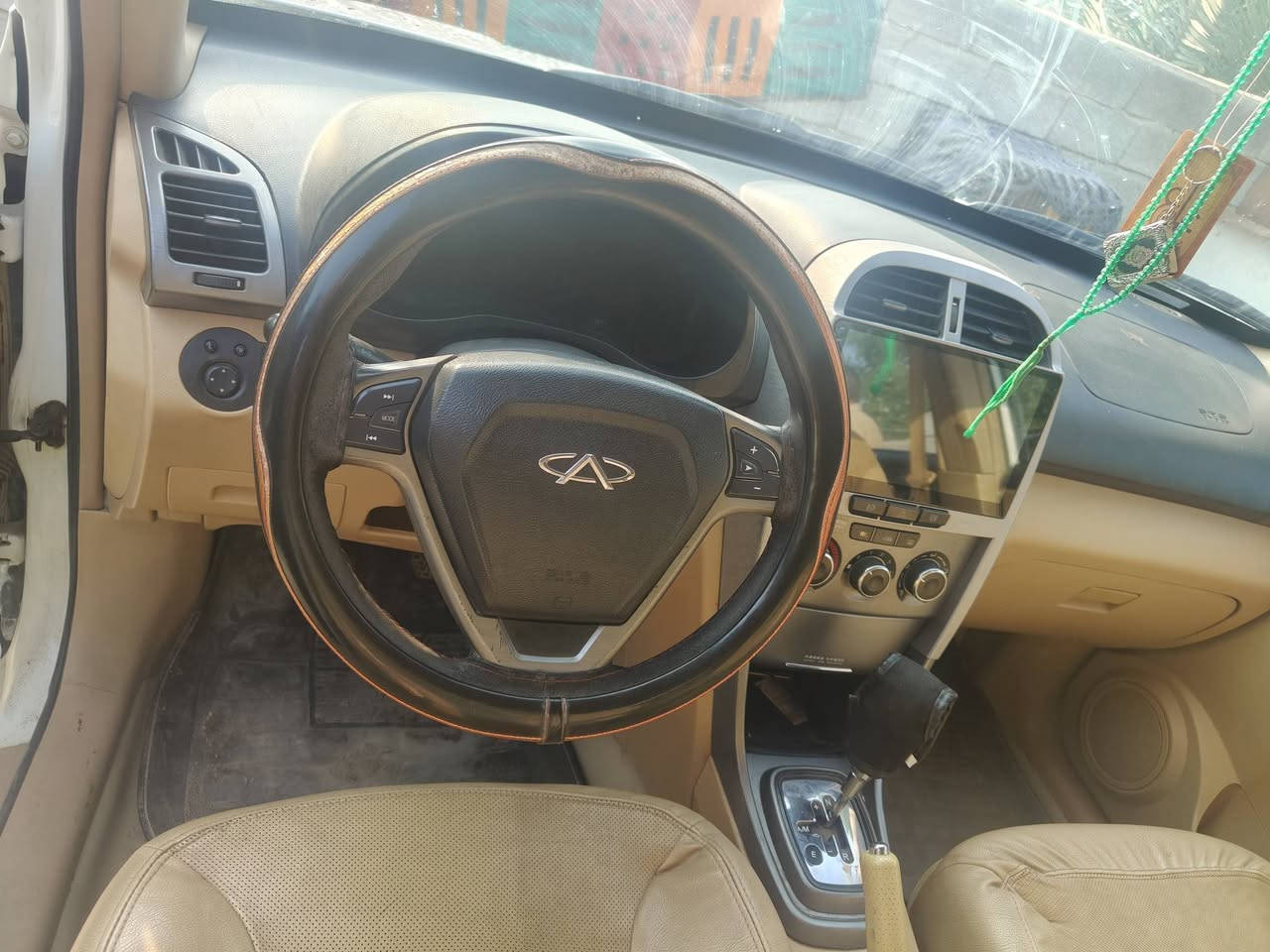 خياسات معمرات سيارة جاهزة من كلشي بيع مستعجل

السعر ٦٠ وبيها مجال بسيط مكان السيارة محافظة ميسان

للاستفسار أكثر الاتصال ***********

***********
