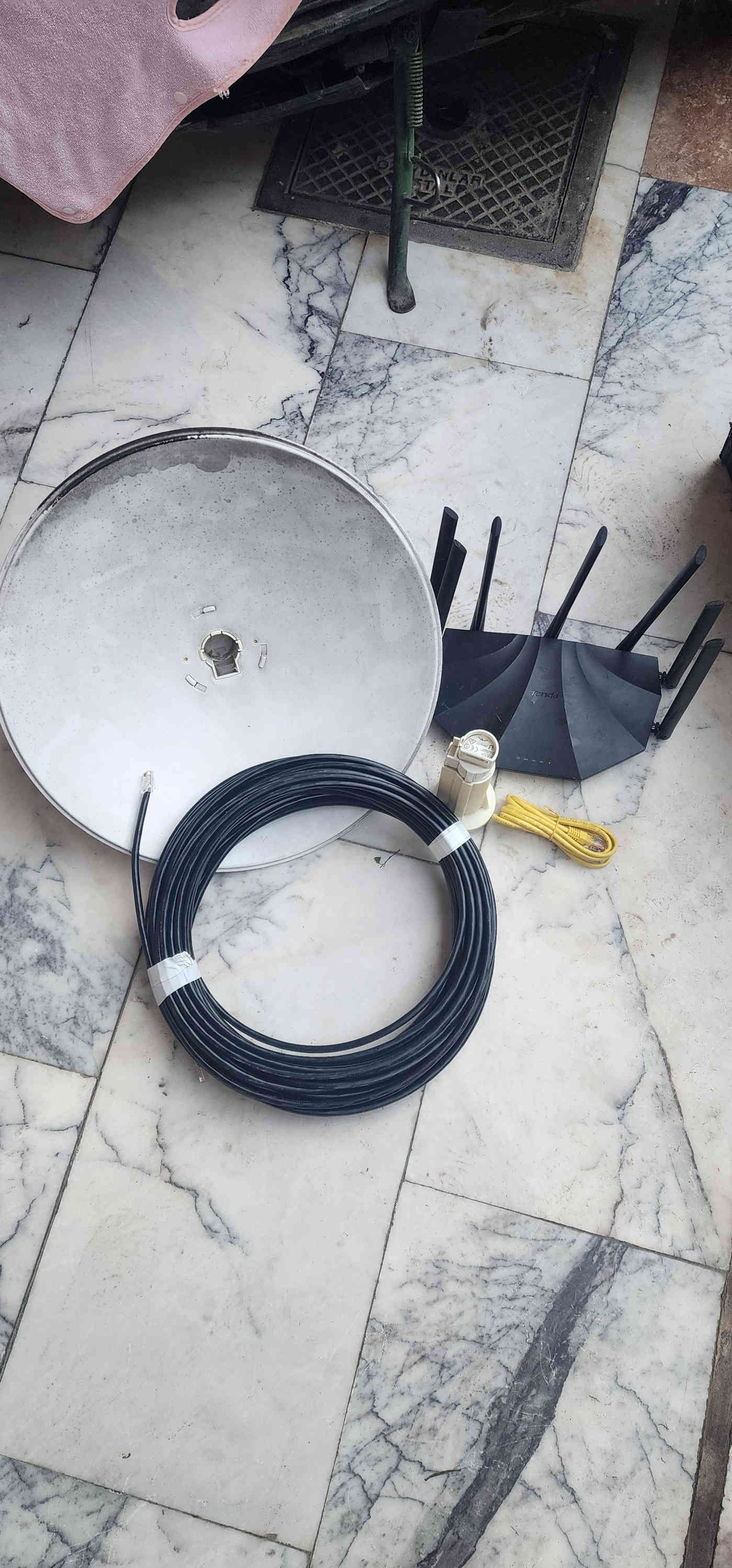 شبكه كامله انترنت كلش زينه ومضمون 100%  السعر85الف التواصل ***********
