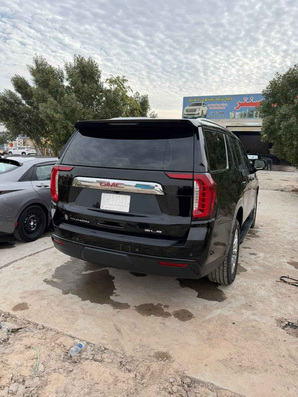 السلام عليكم جمسي  موديل2023 بيها بارد باب الخلفي   وكالة منصور ام ضمان خليجيه رقم بغداد ماشي 66الف رقم***********
